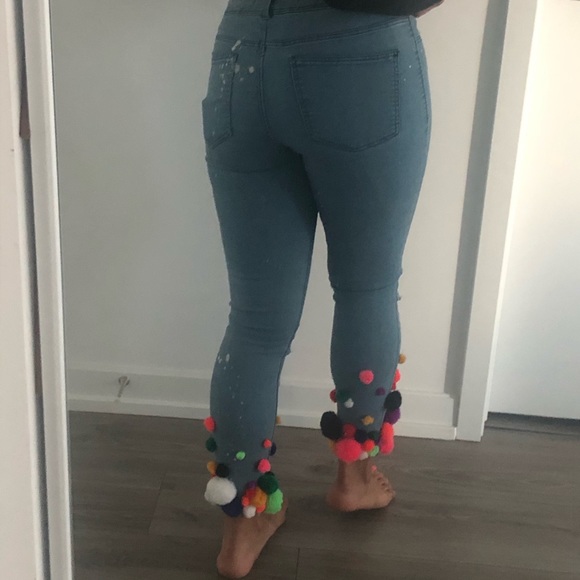 Jeans - Picture 2 of 3